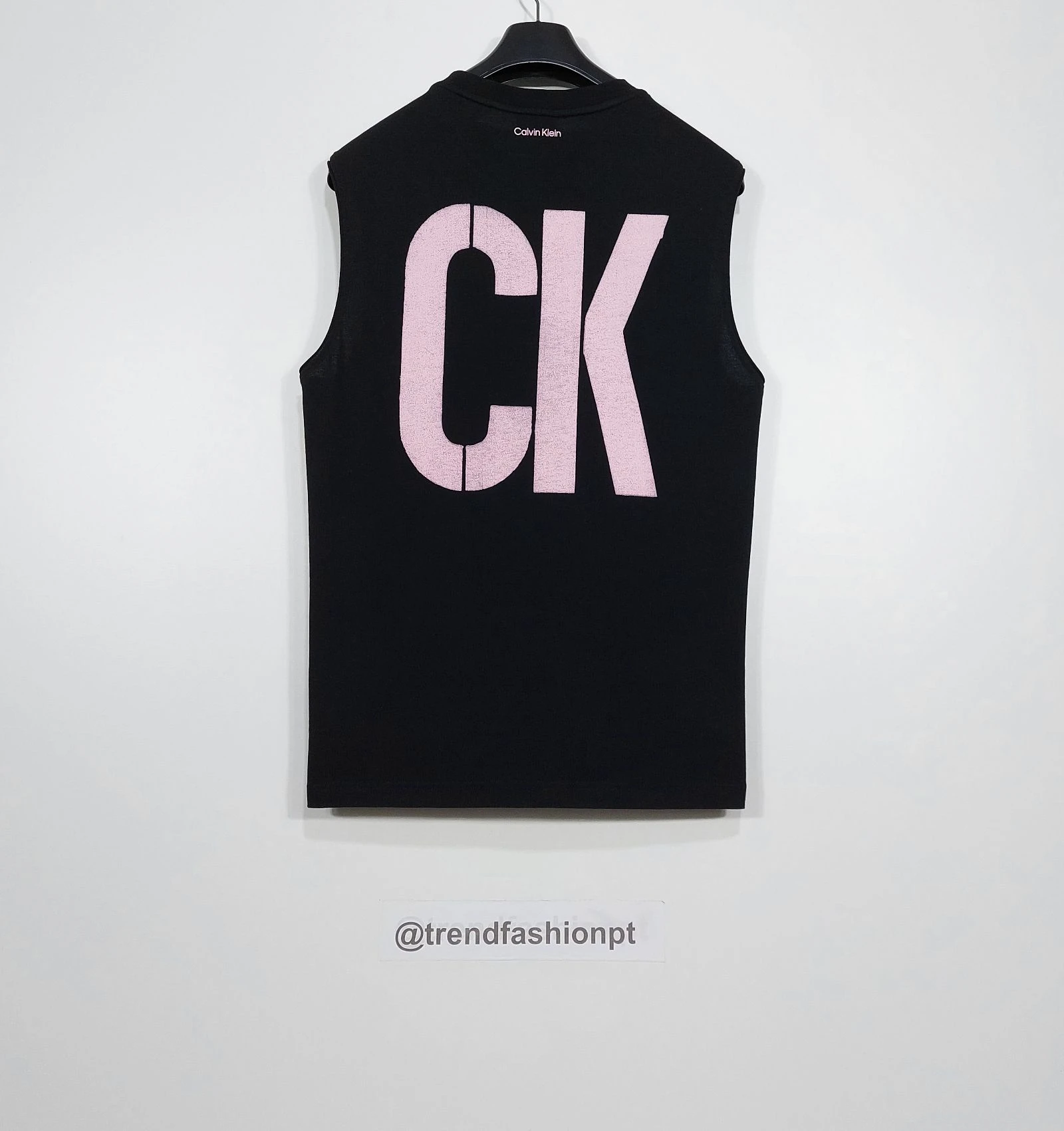 Calvin Klein Studio 'viva love' sleveless tshirt - black M – photo 12